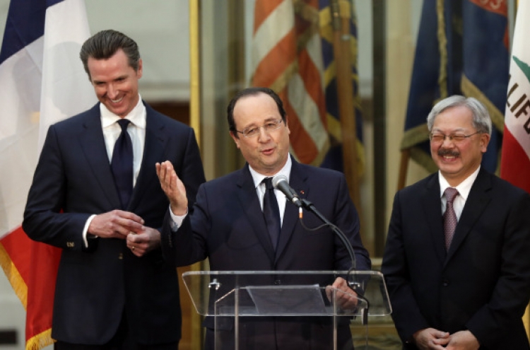 Hollande in California for tech talks