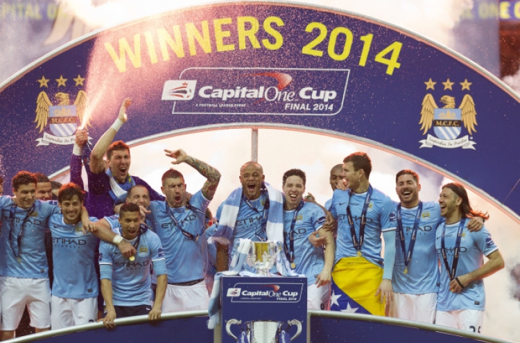 Man City wins League Cup title