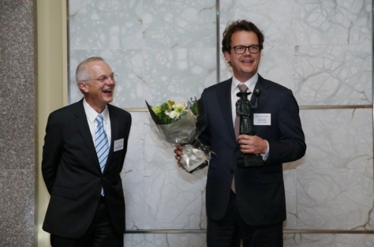 Envoy awards Heineken as best Dutch company in Korea
