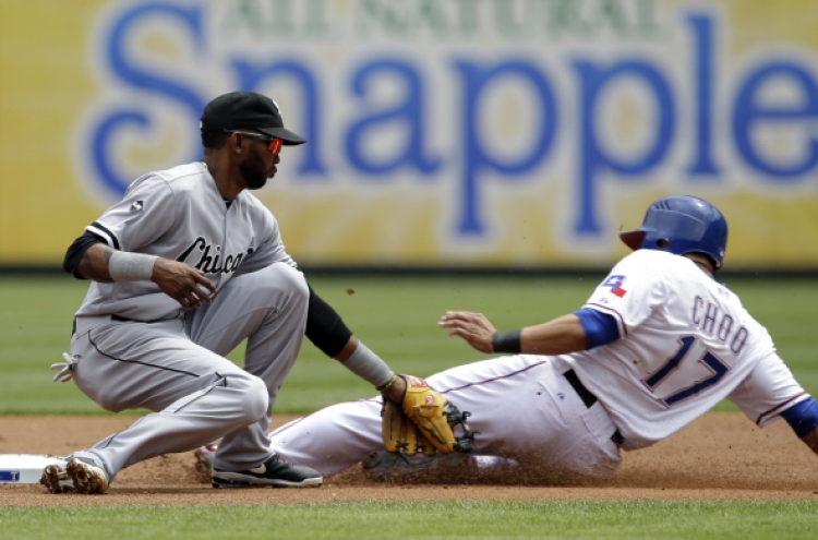 Puig goes deep as Dodgers roll