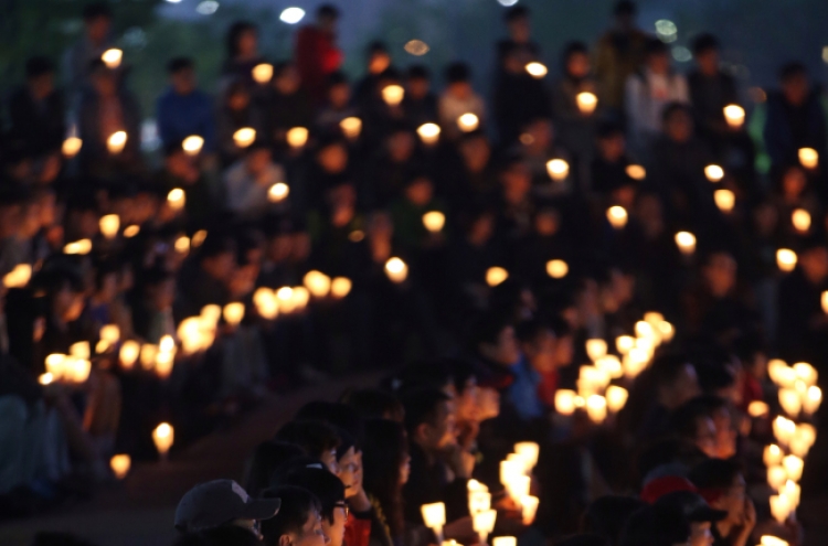 [Ferry Disaster] Ansan after Sewol: ‘Our children are trying to get back to school’