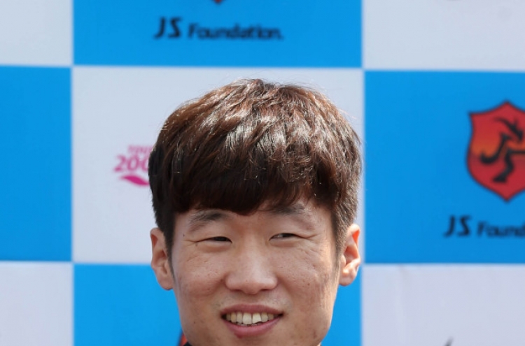 Korean football icon Park Ji-sung announces retirement