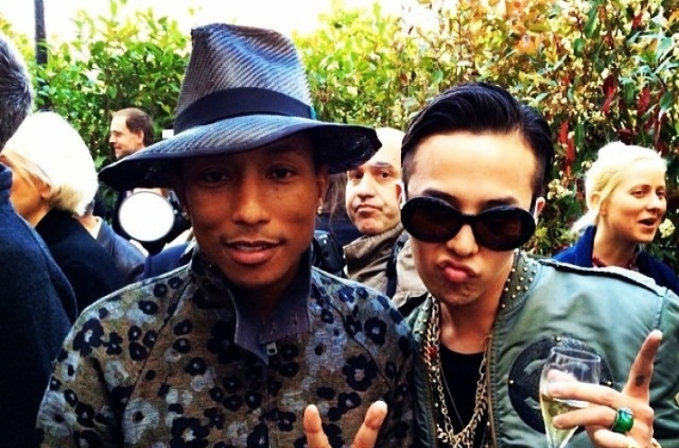 G-Dragon meets hero Pharrell Williams