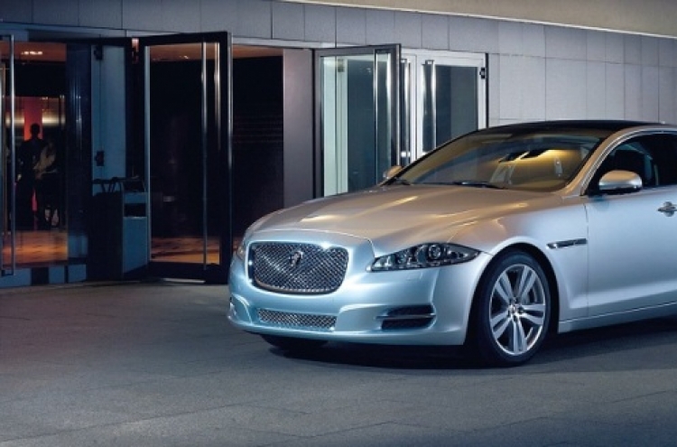 Jaguar Land Rover Financial Services, KB Capital offer lease services to expats