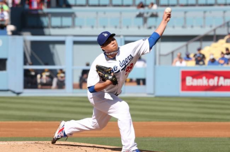 Ryu breezes to third-straight win