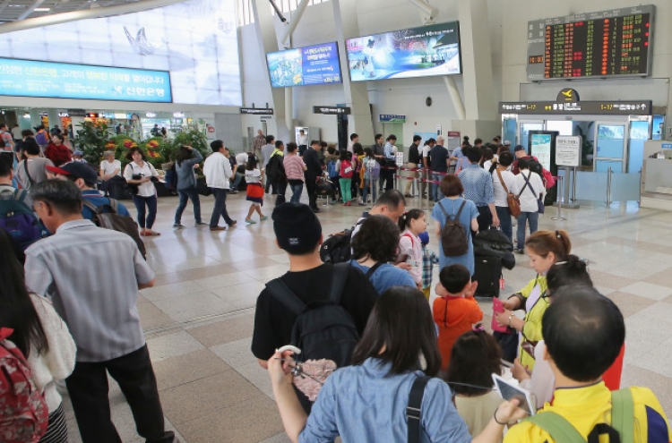 Overseas tourism shrinks after Sewol: travel agent