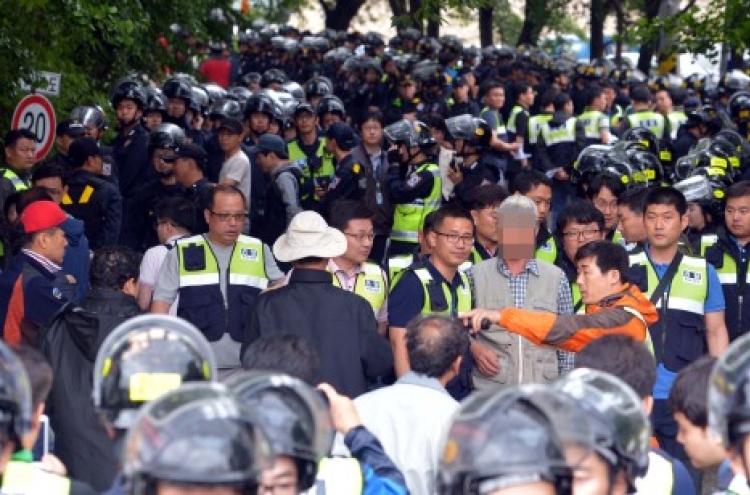 [Ferry Disaster] Sewol owner’s retreat raided