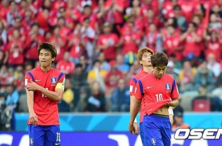 박주영 정성룡 해외반응 "박주영은 떠났다...재앙 같은 경기력"