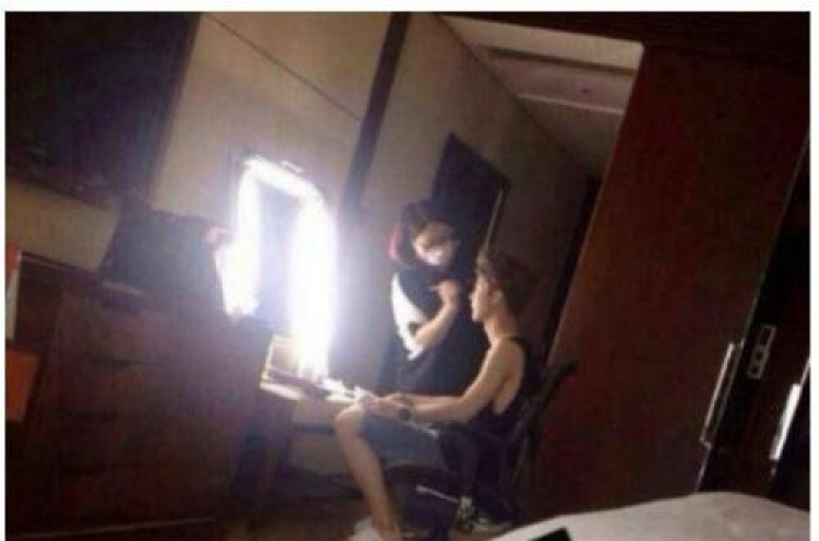 Hidden camera put in Luhan’s room by crazy fan