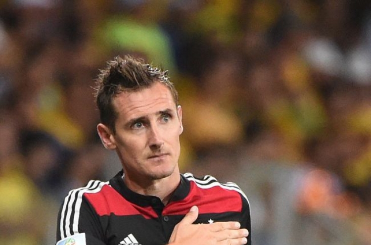 [World Cup] Klose scores vs. Brazil to set World Cup record