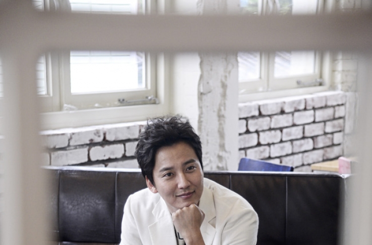 [Herald Interview] Kim Nam-gil returns in perfectly tailored role