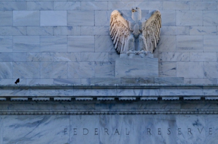 U.S. Fed meets amid calls for tighter policy