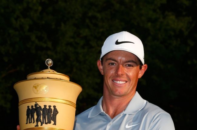 McIlroy back to No. 1