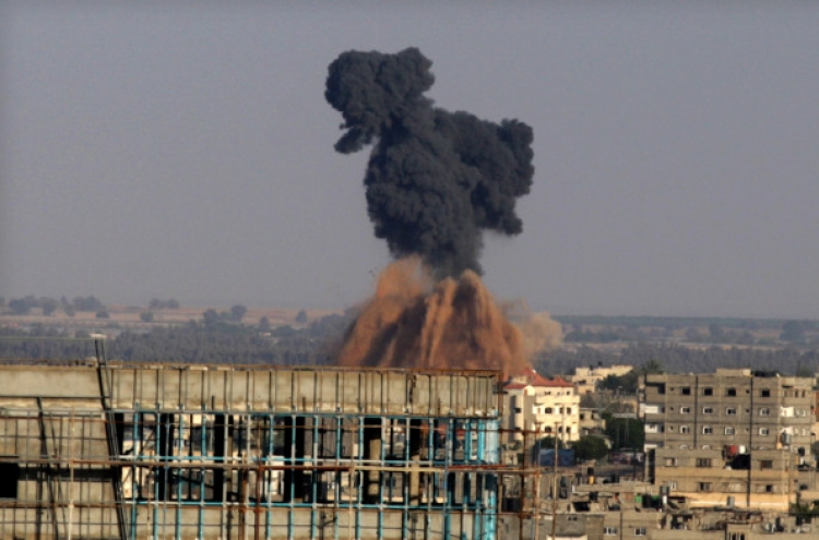 Gaza truce efforts collapse in fighting