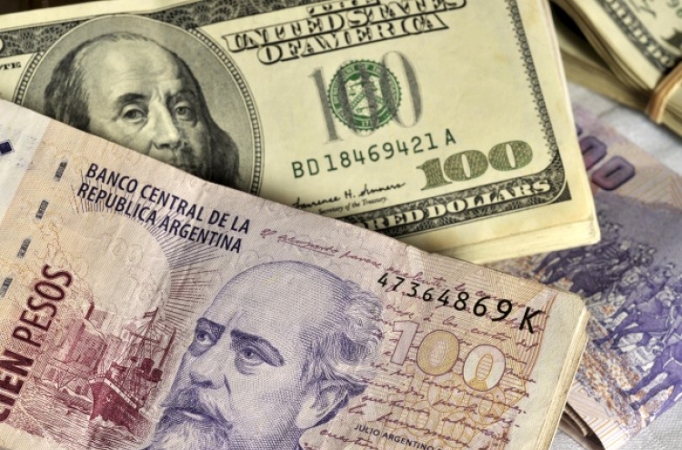 Argentina faces new devaluation