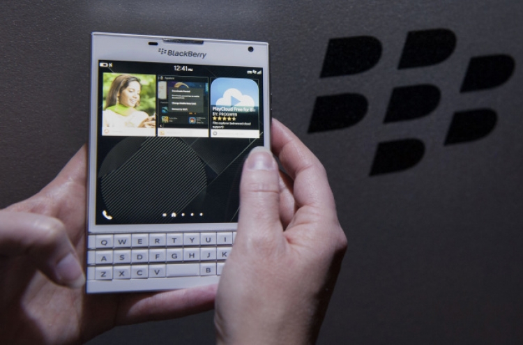 Struggling BlackBerry releases new phone