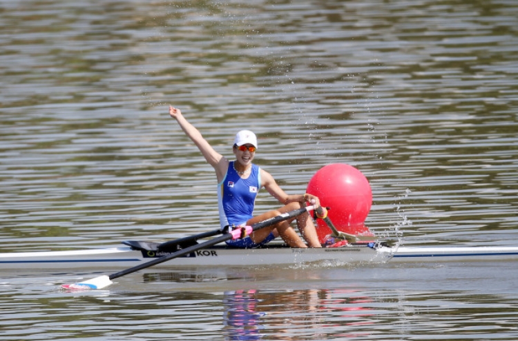 [Asian Games] Rowing for gold