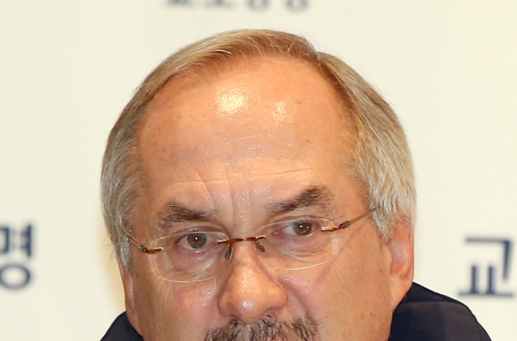 Coach Stielike calls for a ‘new journey’