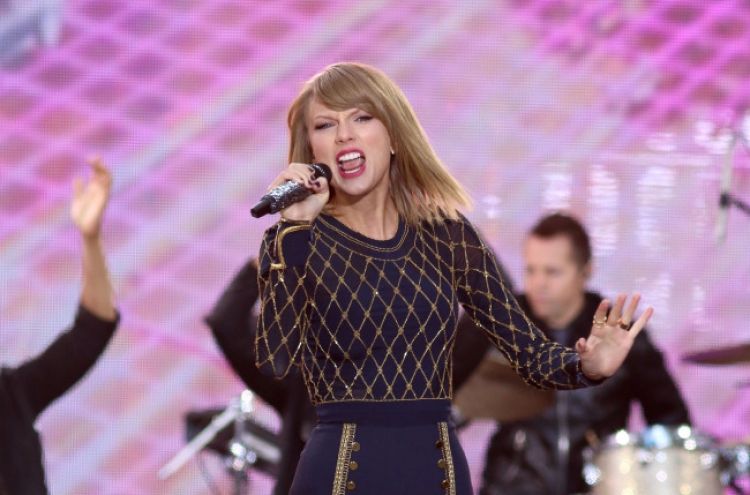 Swift pulls music from streaming service Spotify