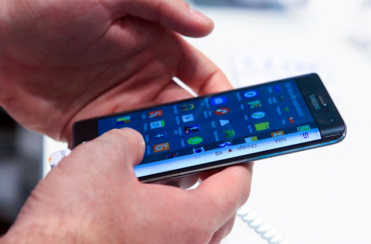 Galaxy S6 will be ‘dual edged’: analyst