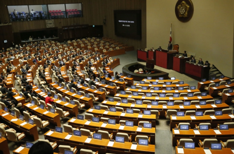 Parliament passes three Sewol bills