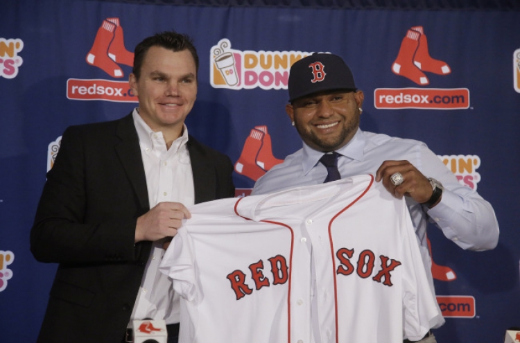 Sandoval, Ramirez give Red Sox new hope