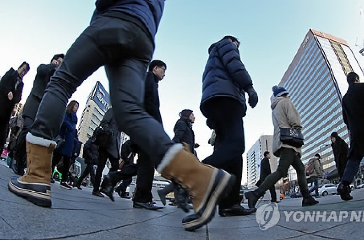 Korea takes aim at labor market ‘inflexibility’