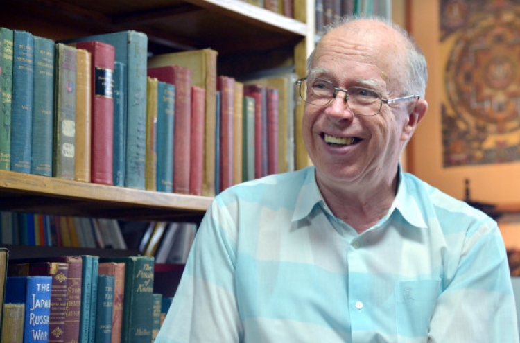 Brother Anthony translates two poetry anthologies