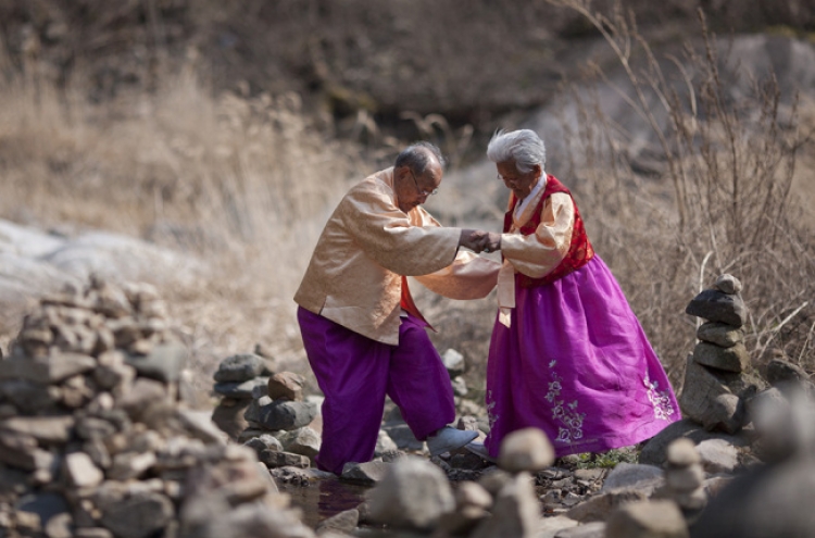 Gray-haired lovers become cinema hit