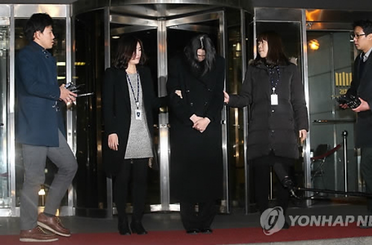 Korean Air heiress denies charges in ‘nut rage’ trial