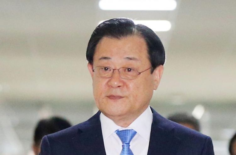 Park names NIS head as chief of staff