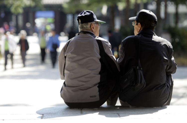 [Newsmaker] Elderly left poor by low pension payments