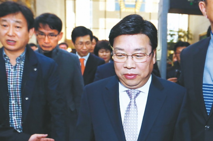 Daejeon mayor gets suspended prison term