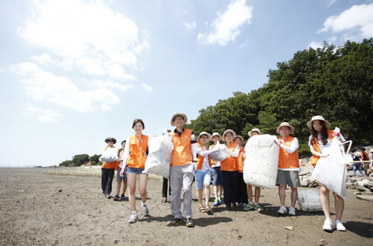 Hanwha Life’s youth volunteer program to mark 10 years