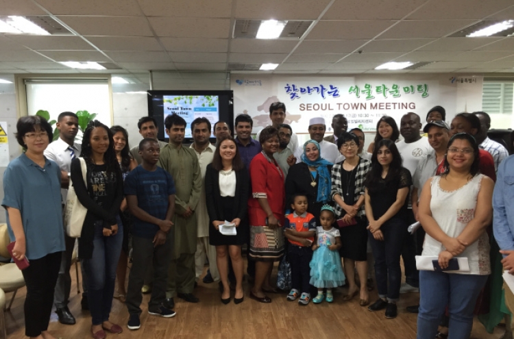 Itaewon center hosts forum for Islamic, African expats