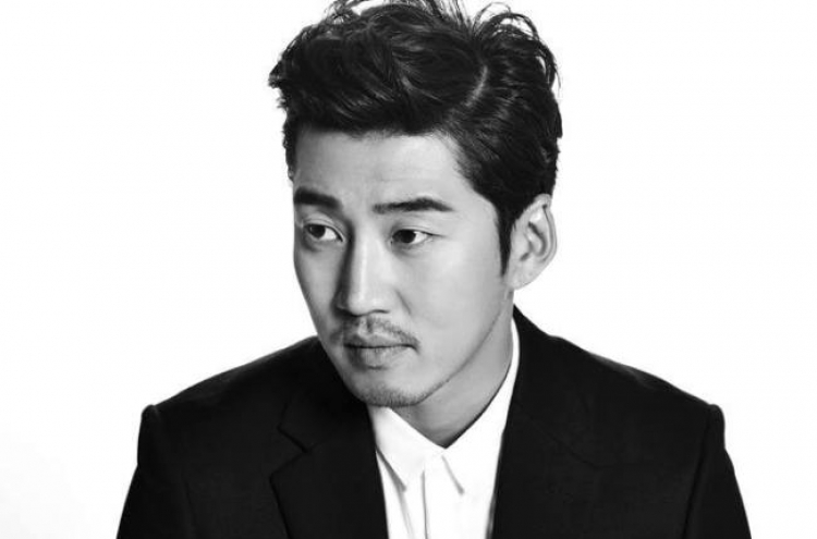 Inside actor Yoon Kye-sang