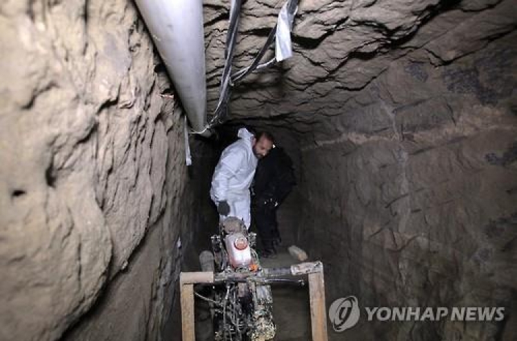 멕시코-미국 국경서 '마약왕' 구스만 굴착 추정 땅굴 발견