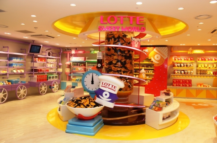 Lotte Confectionery opens new snack store
