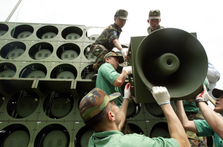 Seoul resumes border broadcasts