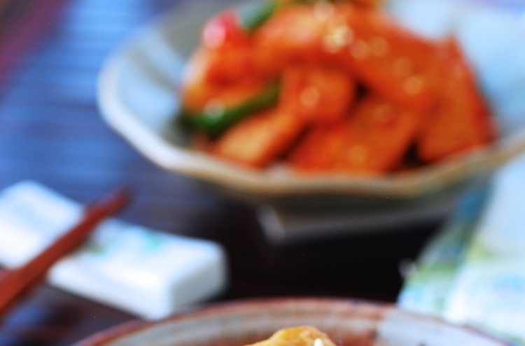 Eomuk Bokkeum (Stir-fried fish cakes)