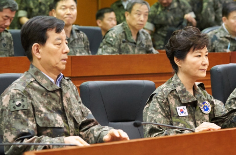 N.K. leader puts troops on war footing