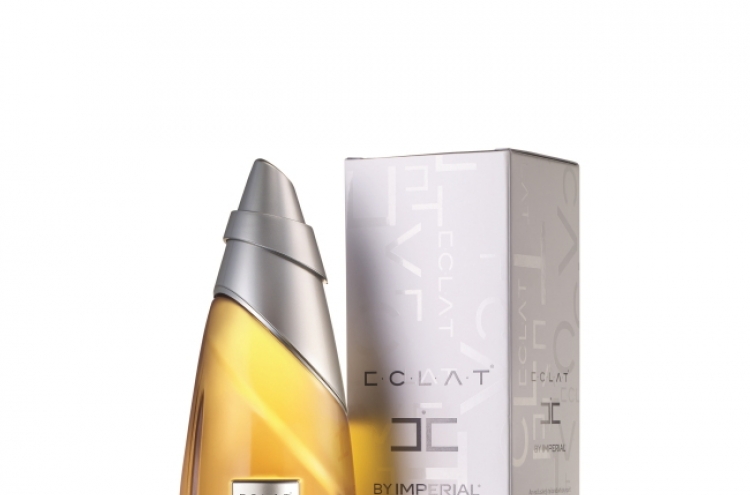 Eclat by Imperial eyes female drinkers