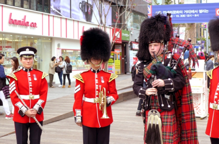 U.K. band strikes military chords in Korea