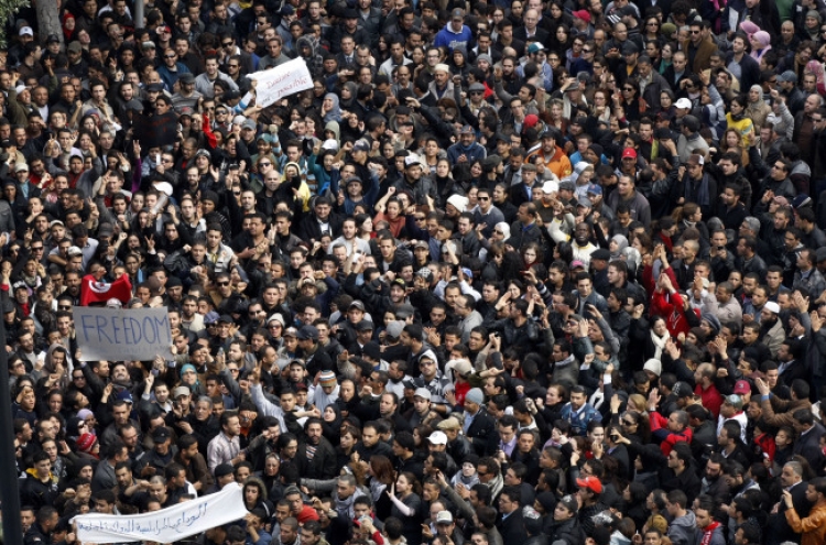 Tunisian democracy group wins Nobel Peace Prize