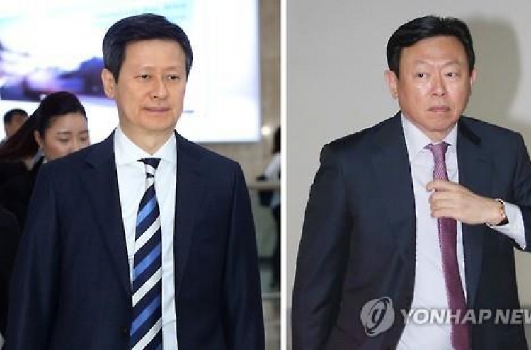 롯데 형제싸움, 법정으로…변호인단, 처음부터 난타전