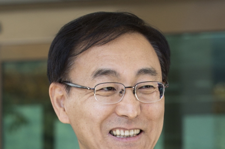 Park names new top prosecutor