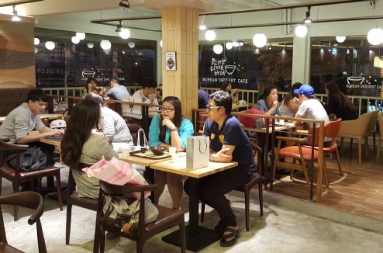 Bingsu-makers rush to Southeast Asian market