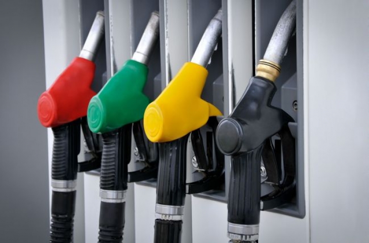 Gas prices still high despite oil price drop