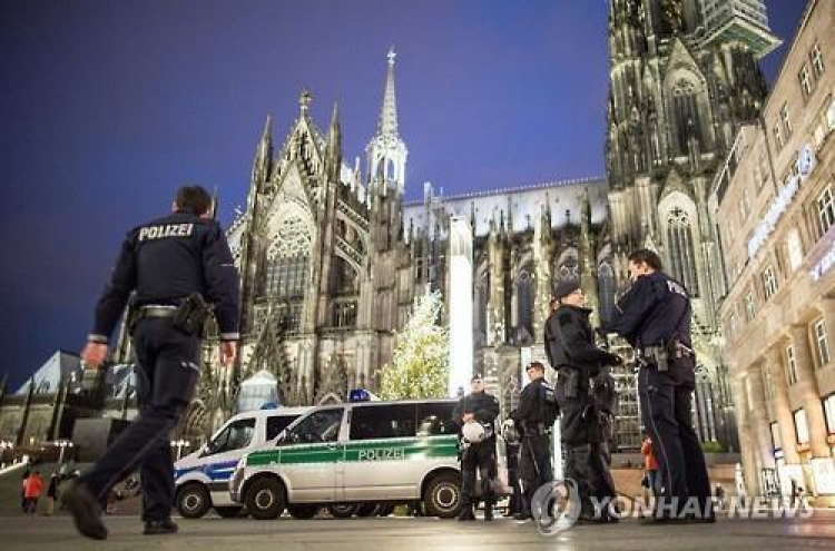 독일 ‘난민 성범죄’ 혐의만 무성…정보 은폐, 대응 부실 논란