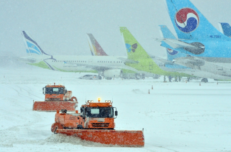 Jeju Airport operations resume
